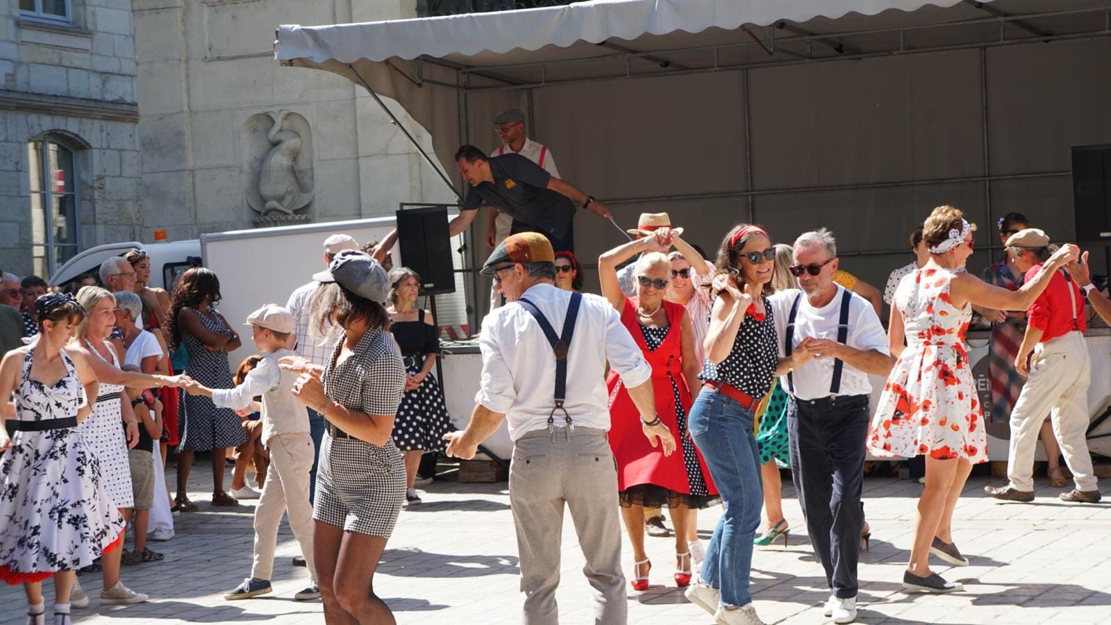 Cours de danse rock lindy hop swing Cours de danse rock lindy hop swing